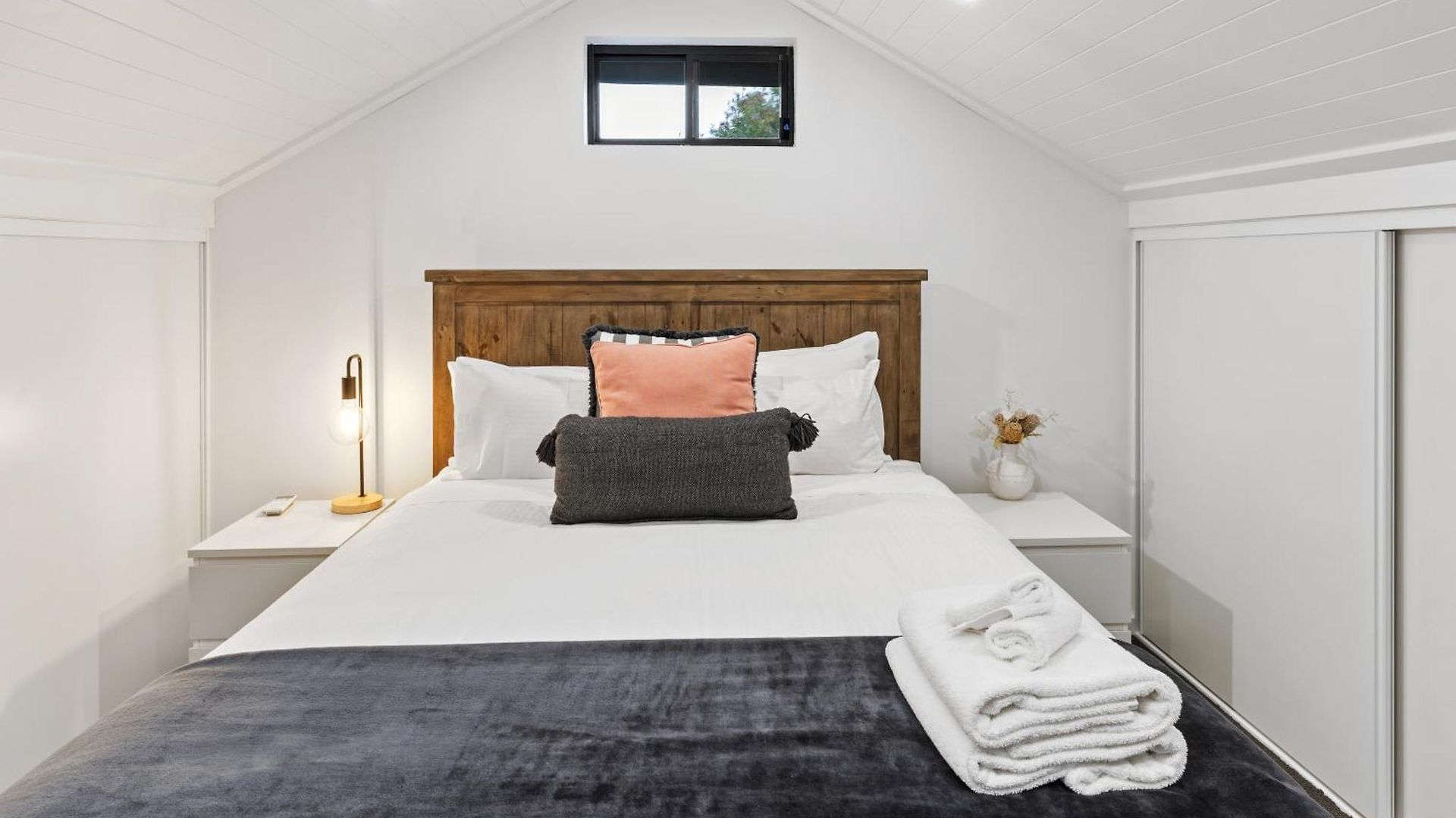 Claret On Douro - Luxe Loft Apartment Mudgee