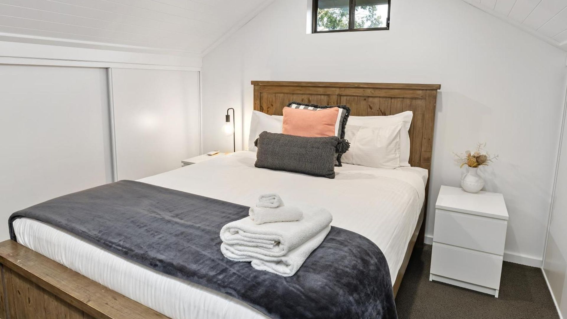 Apartment Claret On Douro - Luxe Loft Mudgee