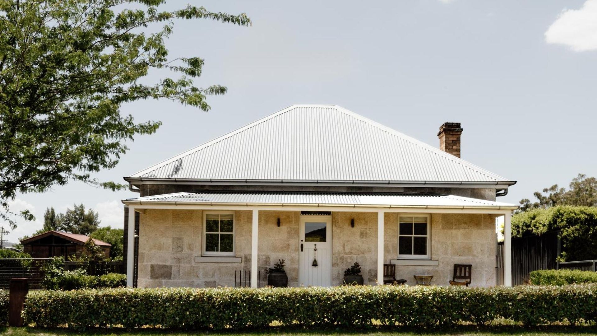 Airdrie - Storybook Country Charm