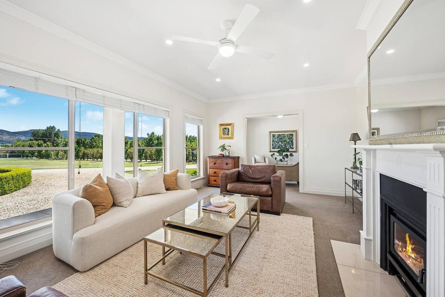 Putta Bucca Manor - Poised Poolside Country Living *