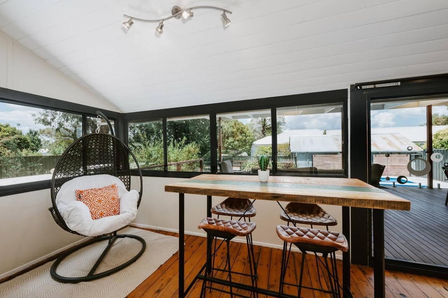 Holiday home Ironbark Oasis - Serene Poolside Haven By Cbd *