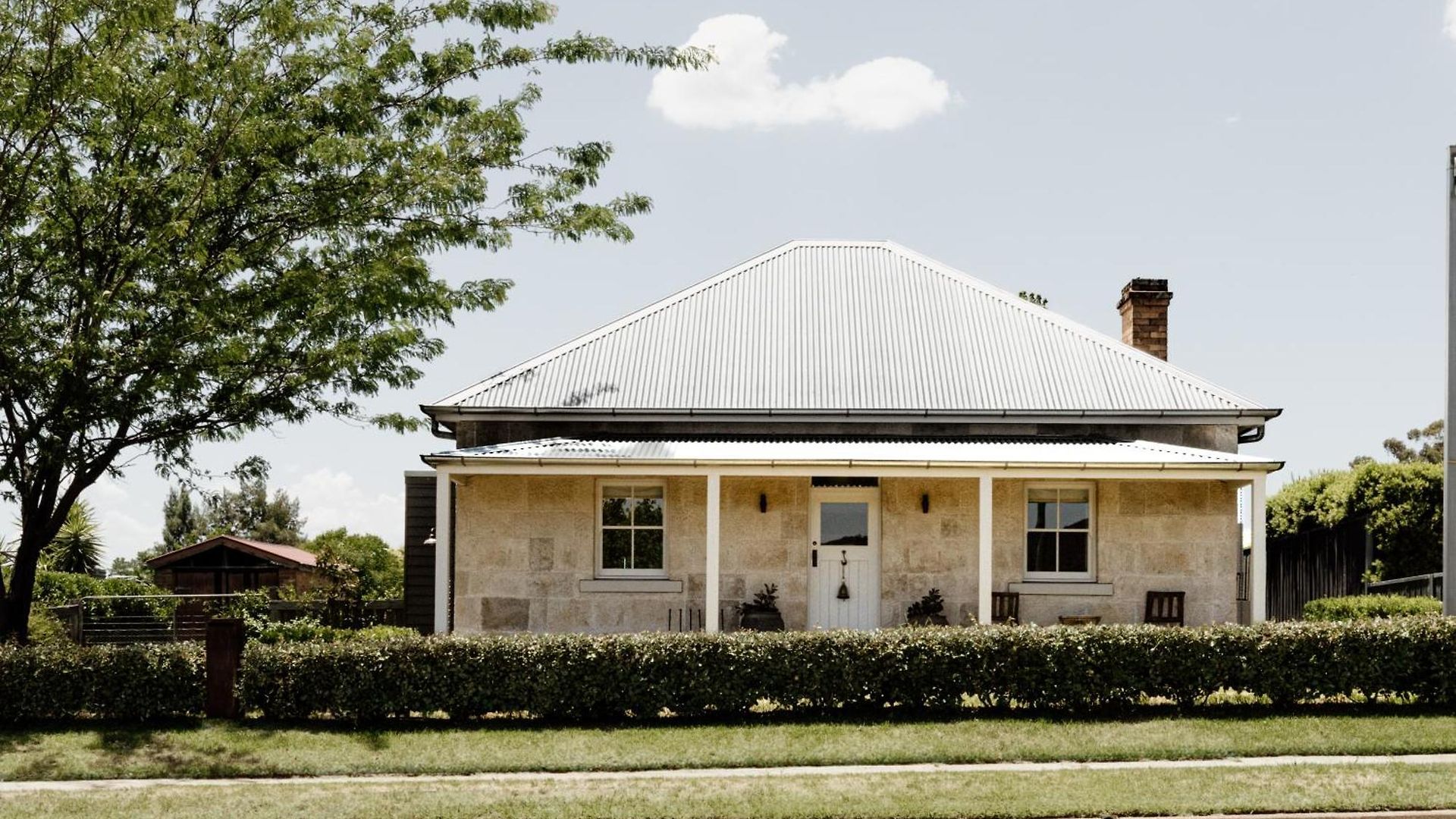 Airdrie - Storybook Country Charm