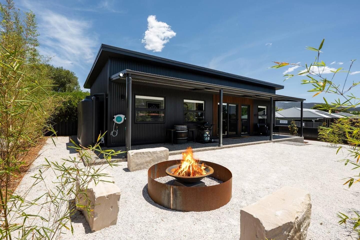 Villa Petit Verdot - A Luxe Wine Retreat *