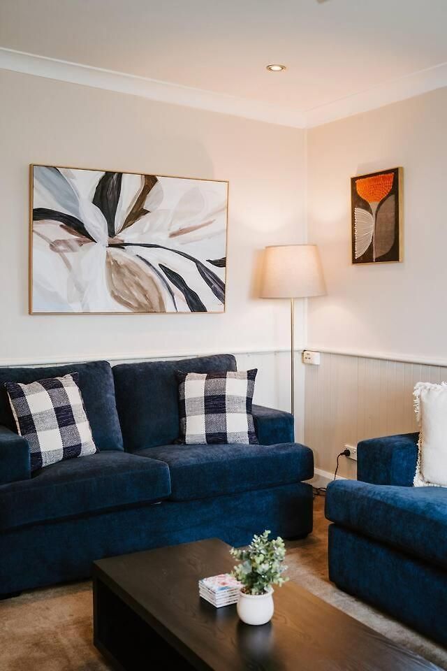 Holiday home Ironbark Oasis - Serene Poolside Haven By Cbd
