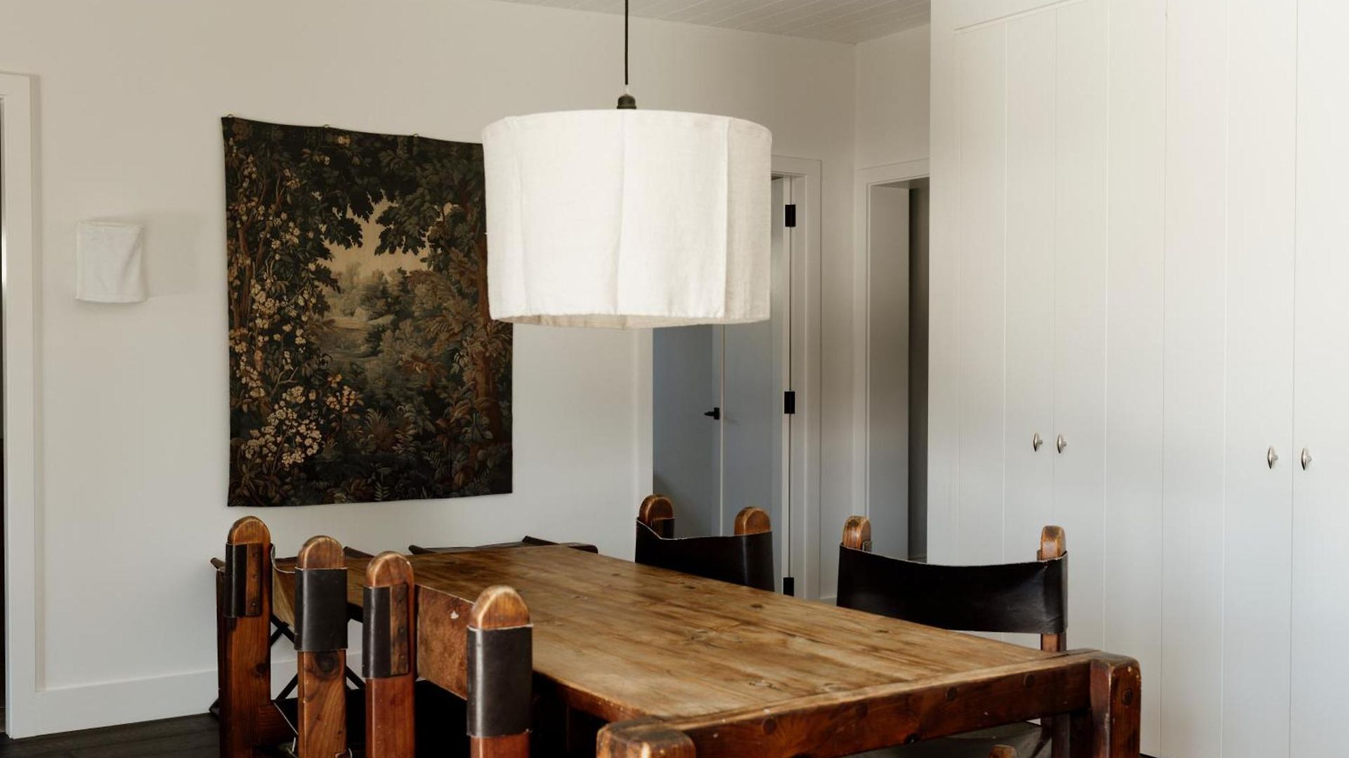 Holiday home Airdrie - Storybook Country Charm