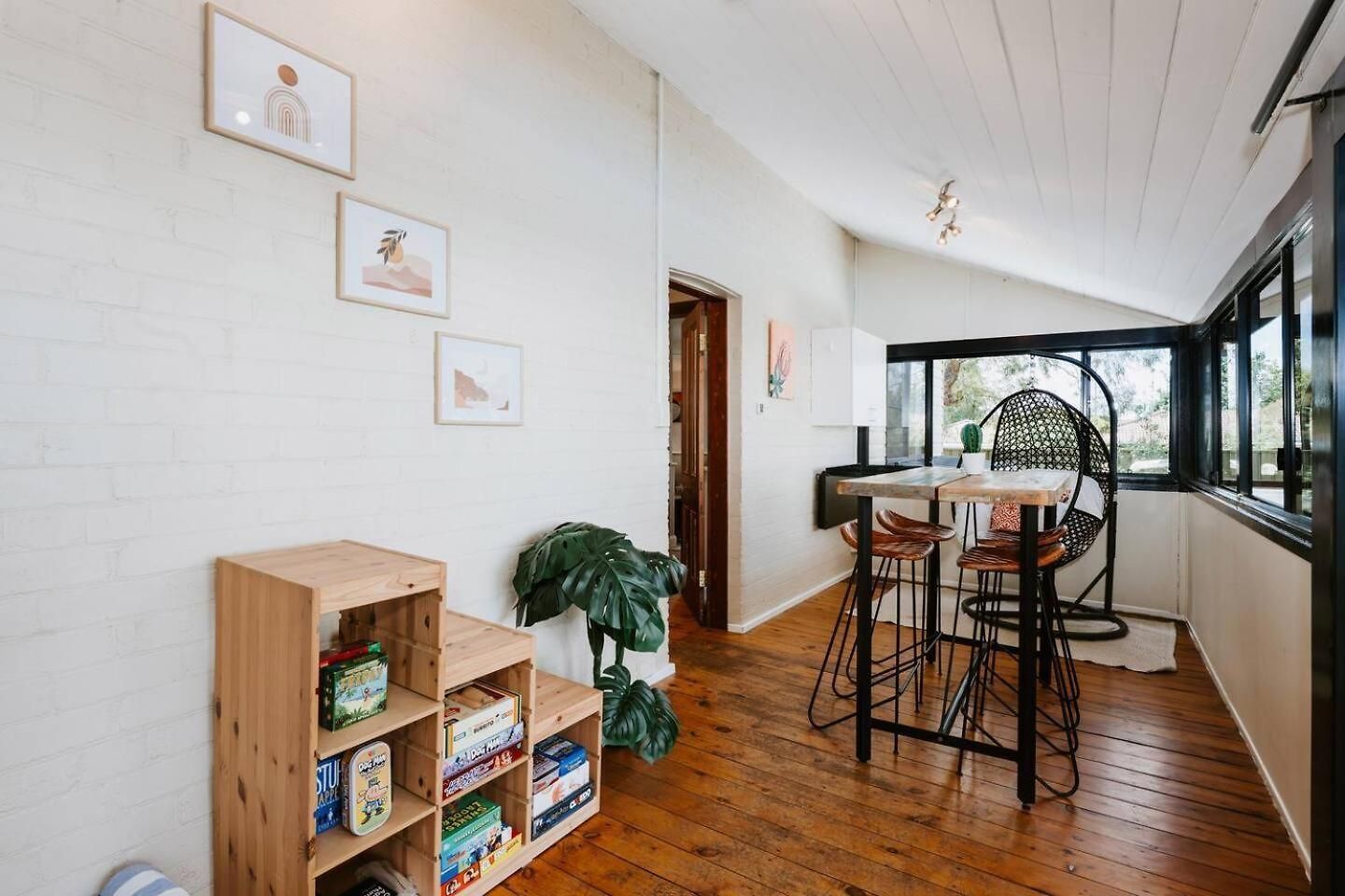 Ironbark Oasis - Serene Poolside Haven By Cbd *