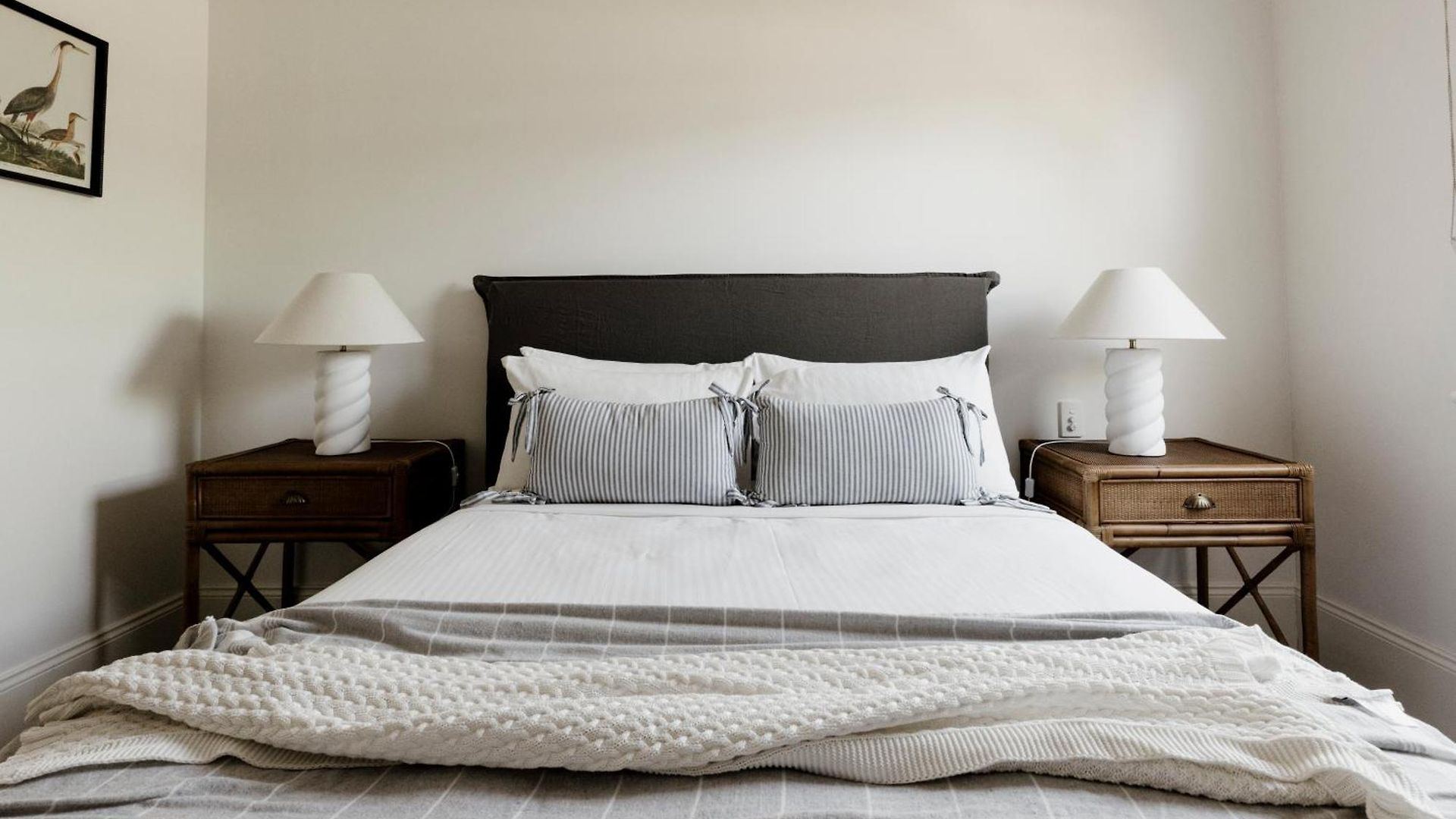 Holiday home Airdrie - Storybook Country Charm