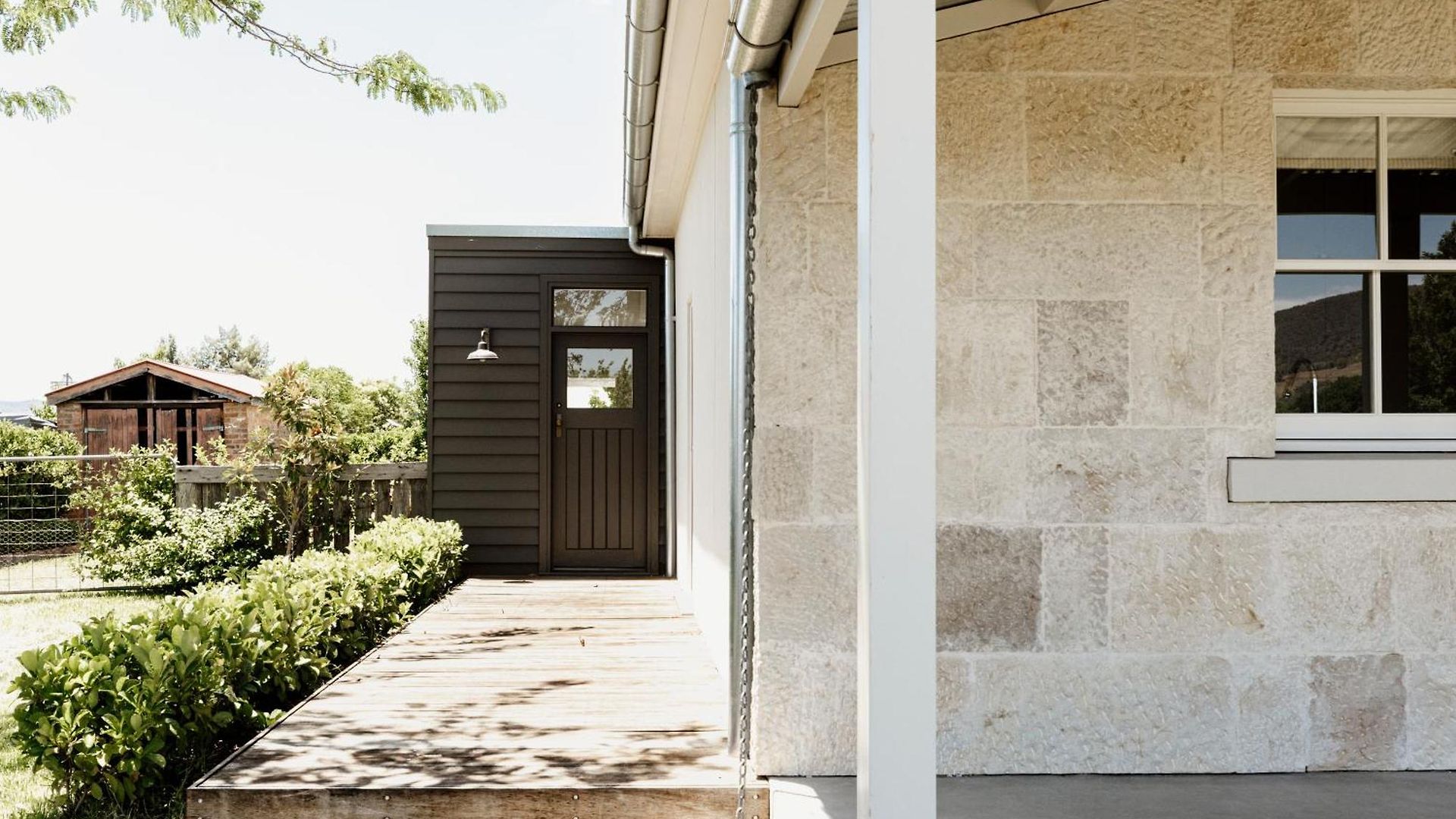 Holiday home Airdrie - Storybook Country Charm
