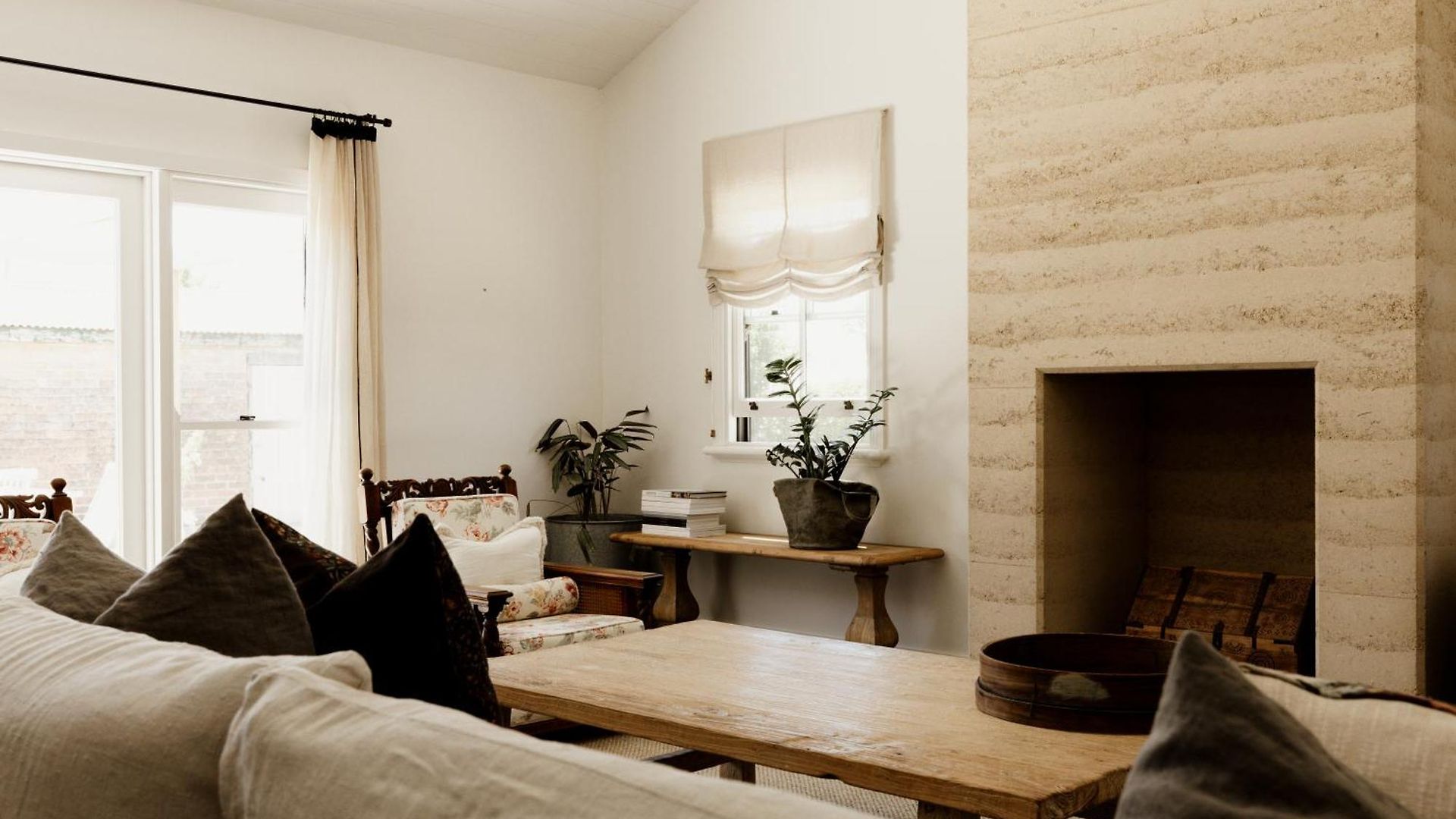 Holiday home Airdrie - Storybook Country Charm *