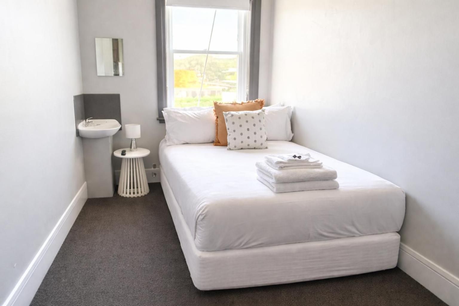 Federal Hotel *