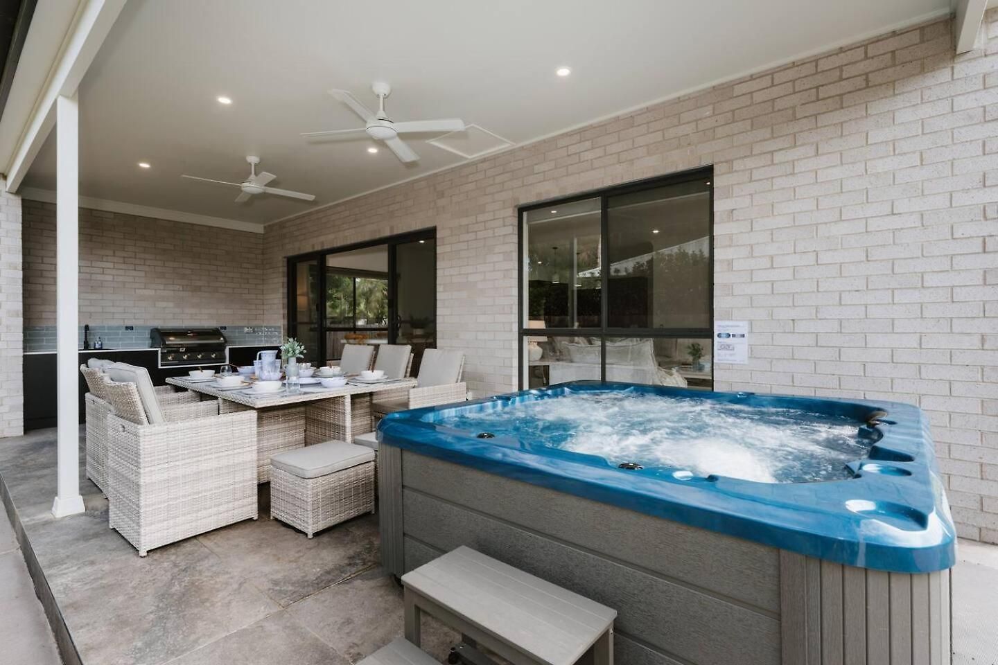 The Farm - Refined Country Retreat Near Town Centre Holiday home