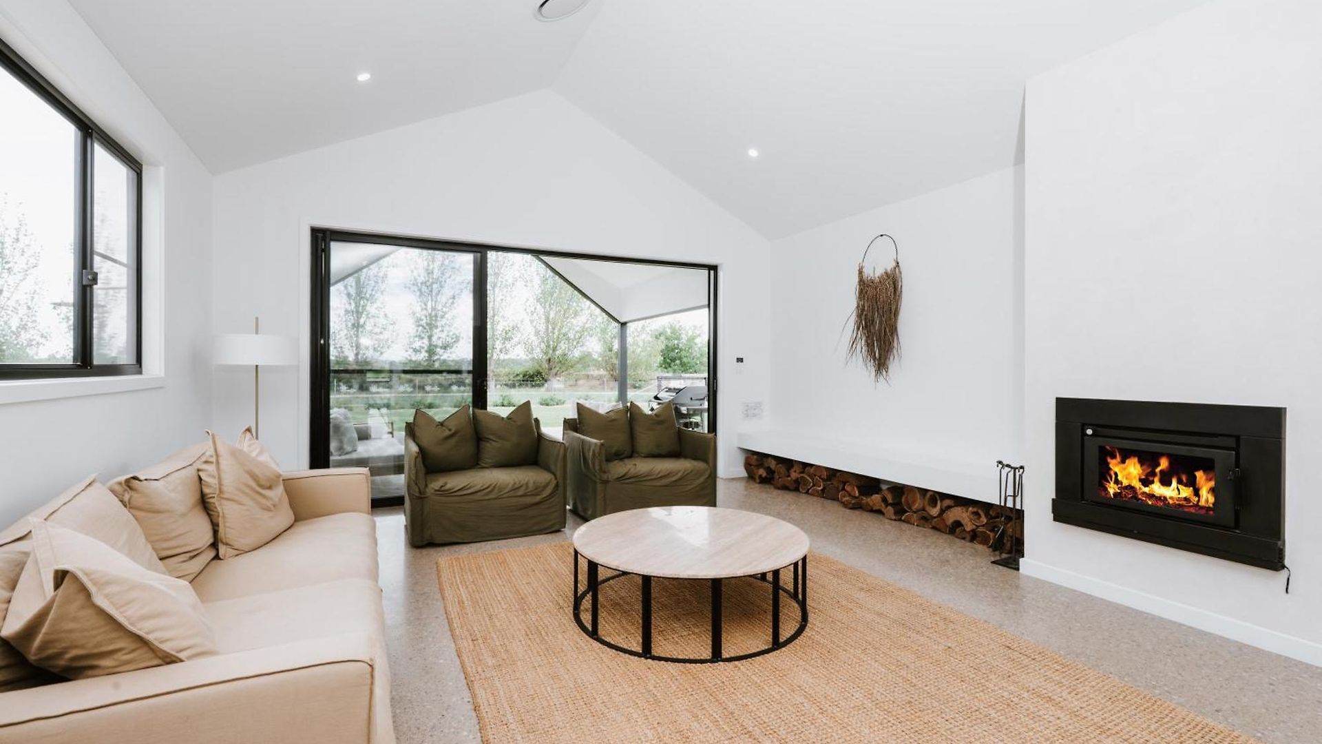 Jarli Barn - Refined Wine Country Retreat With Pool * Mudgee