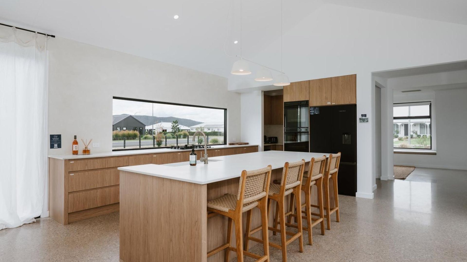 Jarli Barn - Refined Wine Country Retreat With Pool * Mudgee
