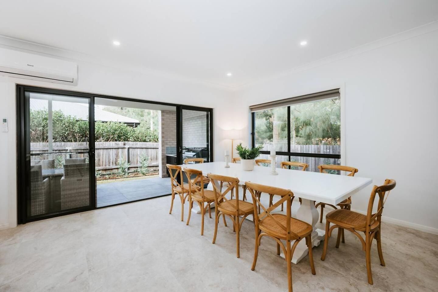 The Farm - Refined Country Retreat Near Town Centre *