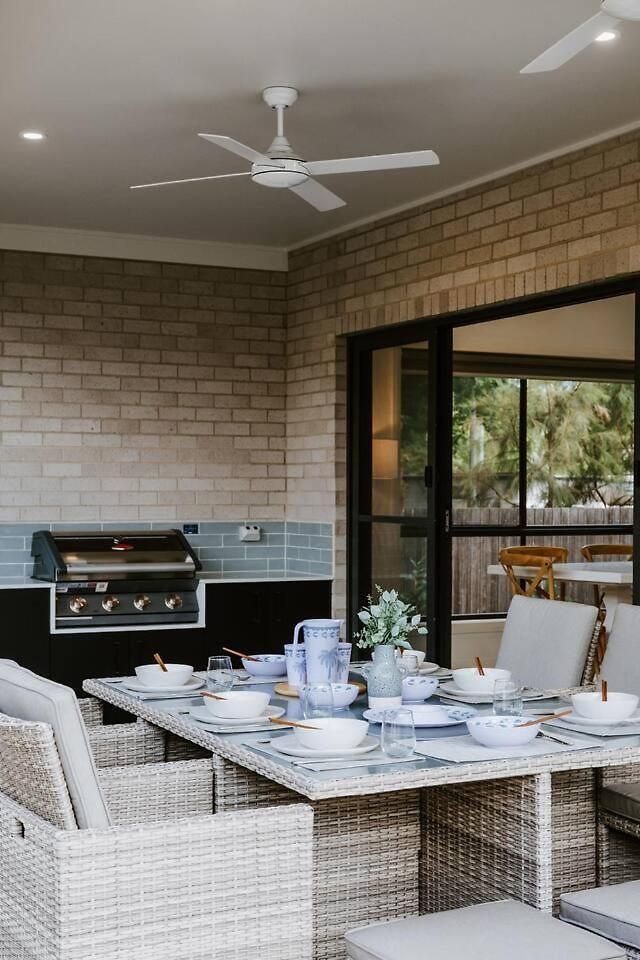 The Farm - Refined Country Retreat Near Town Centre *