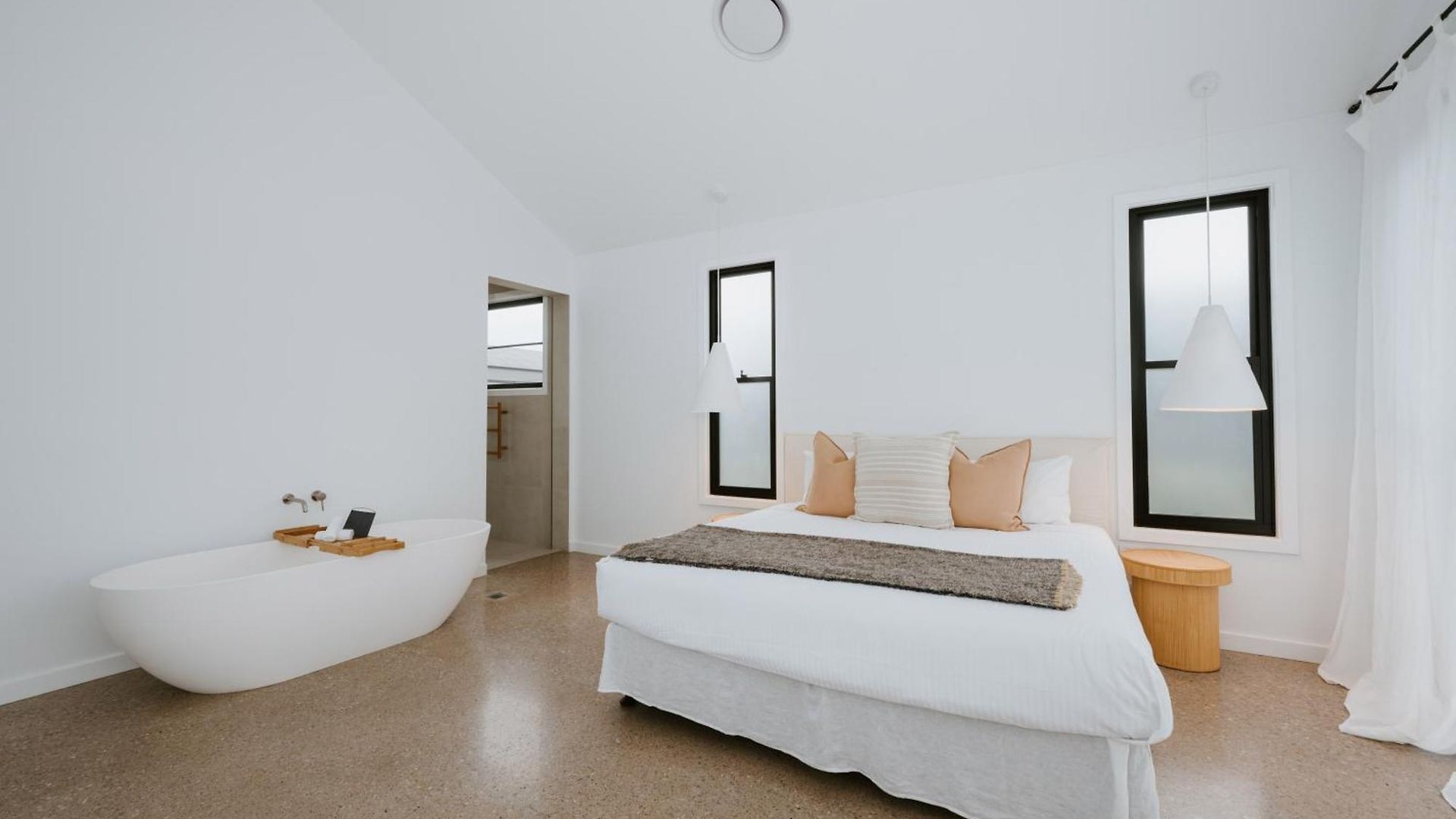 Holiday home Jarli Barn - Refined Wine Country Retreat With Pool *