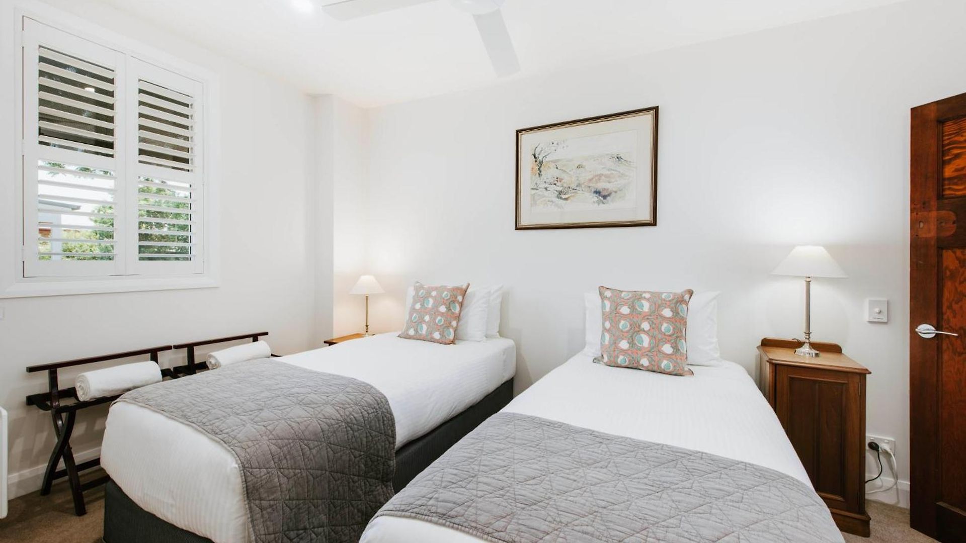 Cawarra On The Park - Historic Grandeur Holiday home *