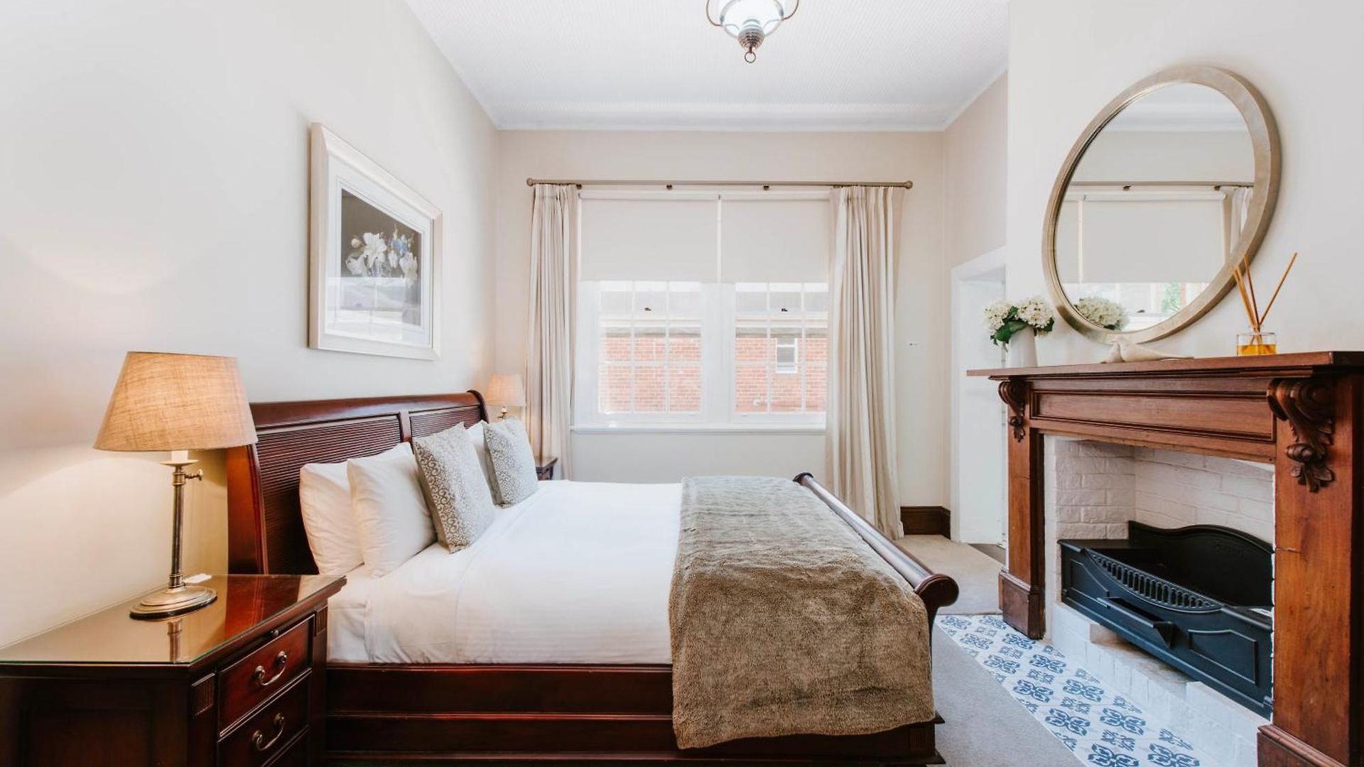 Cawarra On The Park - Historic Grandeur Holiday home Mudgee