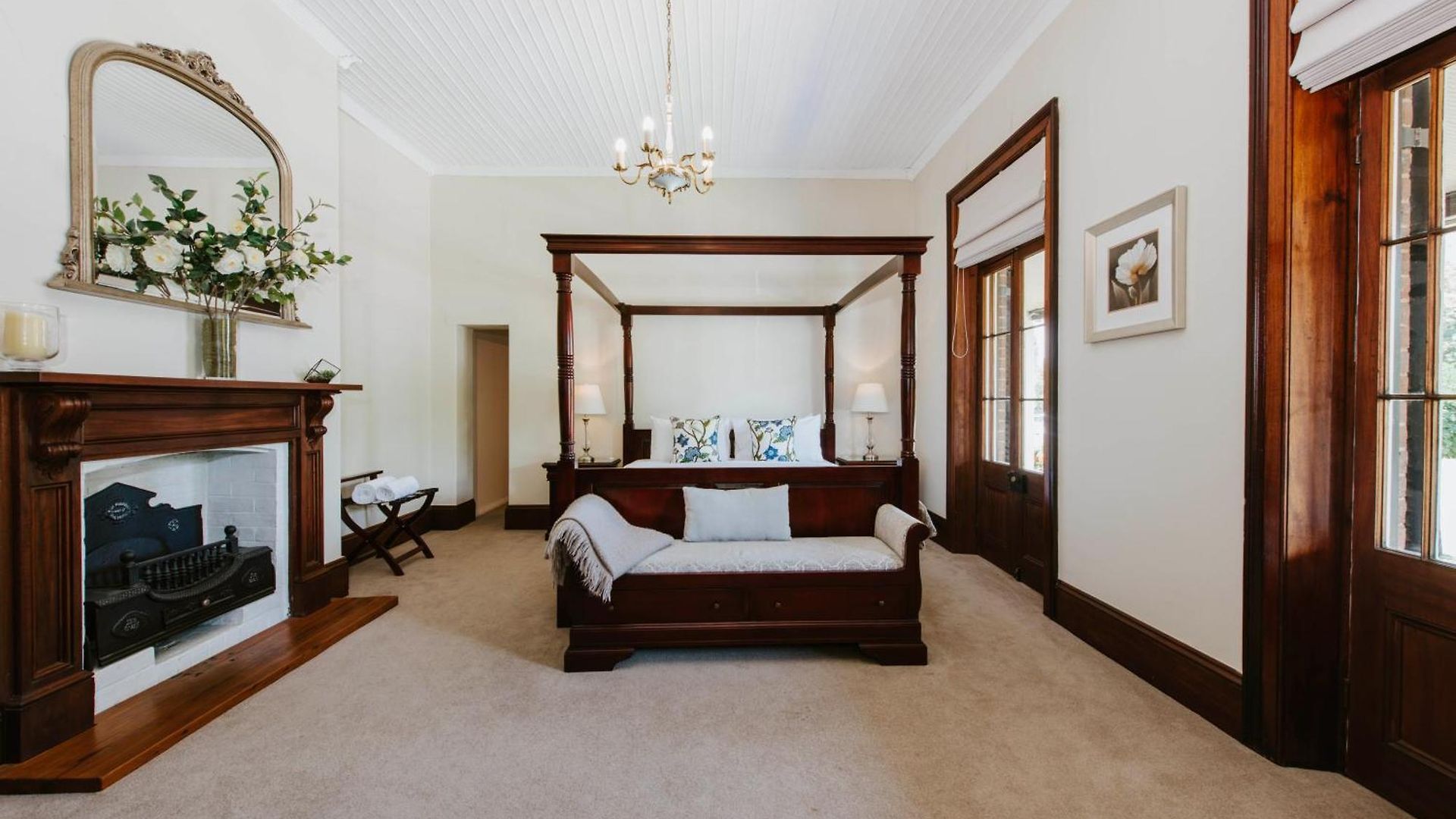 Cawarra On The Park - Historic Grandeur Holiday home Mudgee