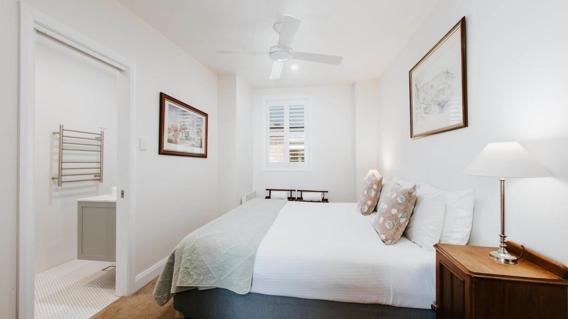 Holiday home Cawarra On The Park - Historic Grandeur *