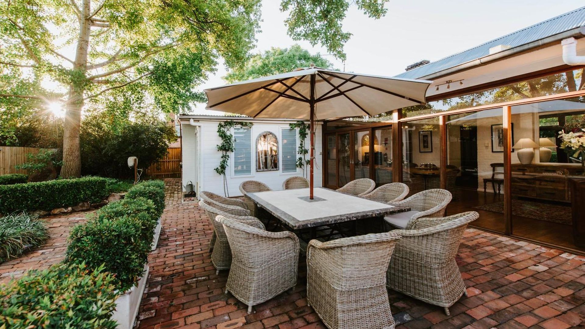 Cawarra On The Park - Historic Grandeur Holiday home *