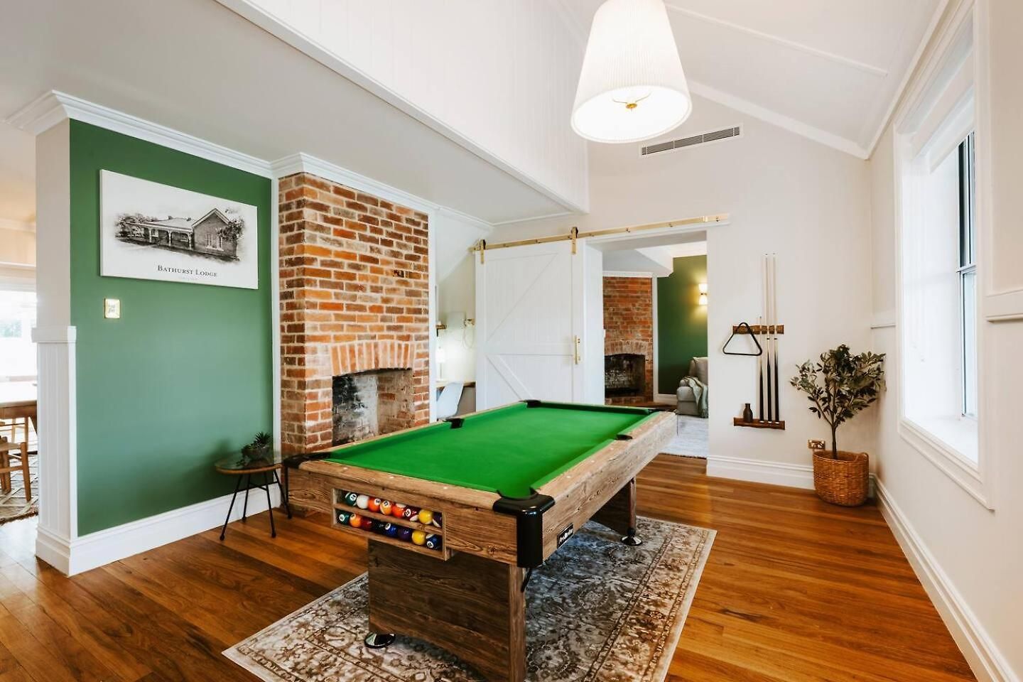 Bathurst - Historic Modern Retreat With Alfresco * Mudgee