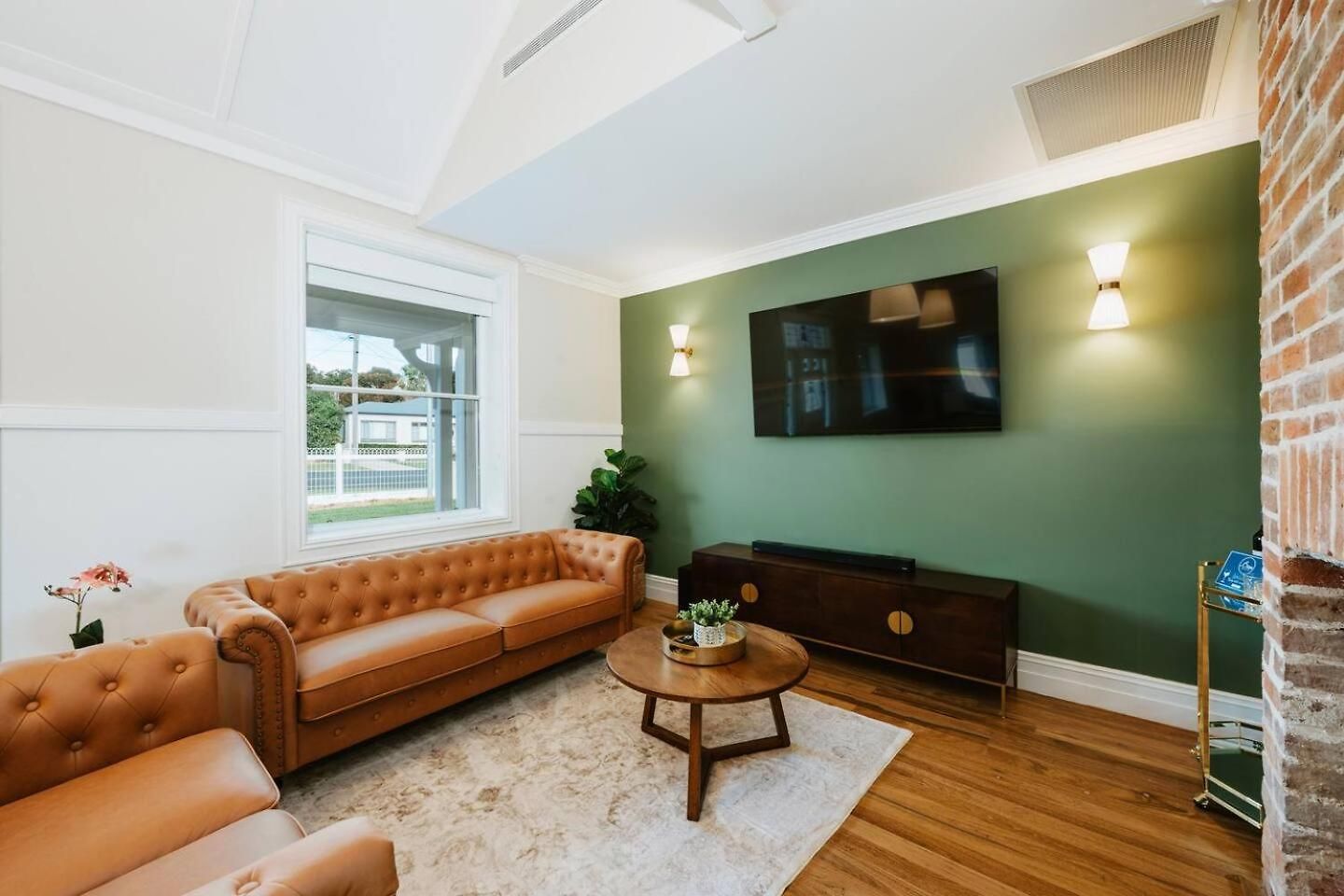 Holiday home Bathurst - Historic Modern Retreat With Alfresco *