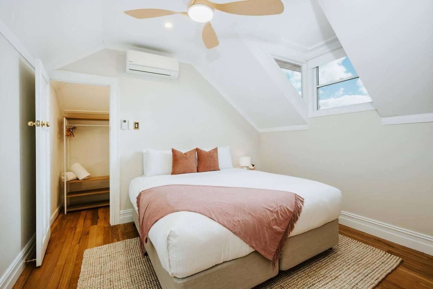 Bathurst - Historic Modern Retreat With Alfresco *
