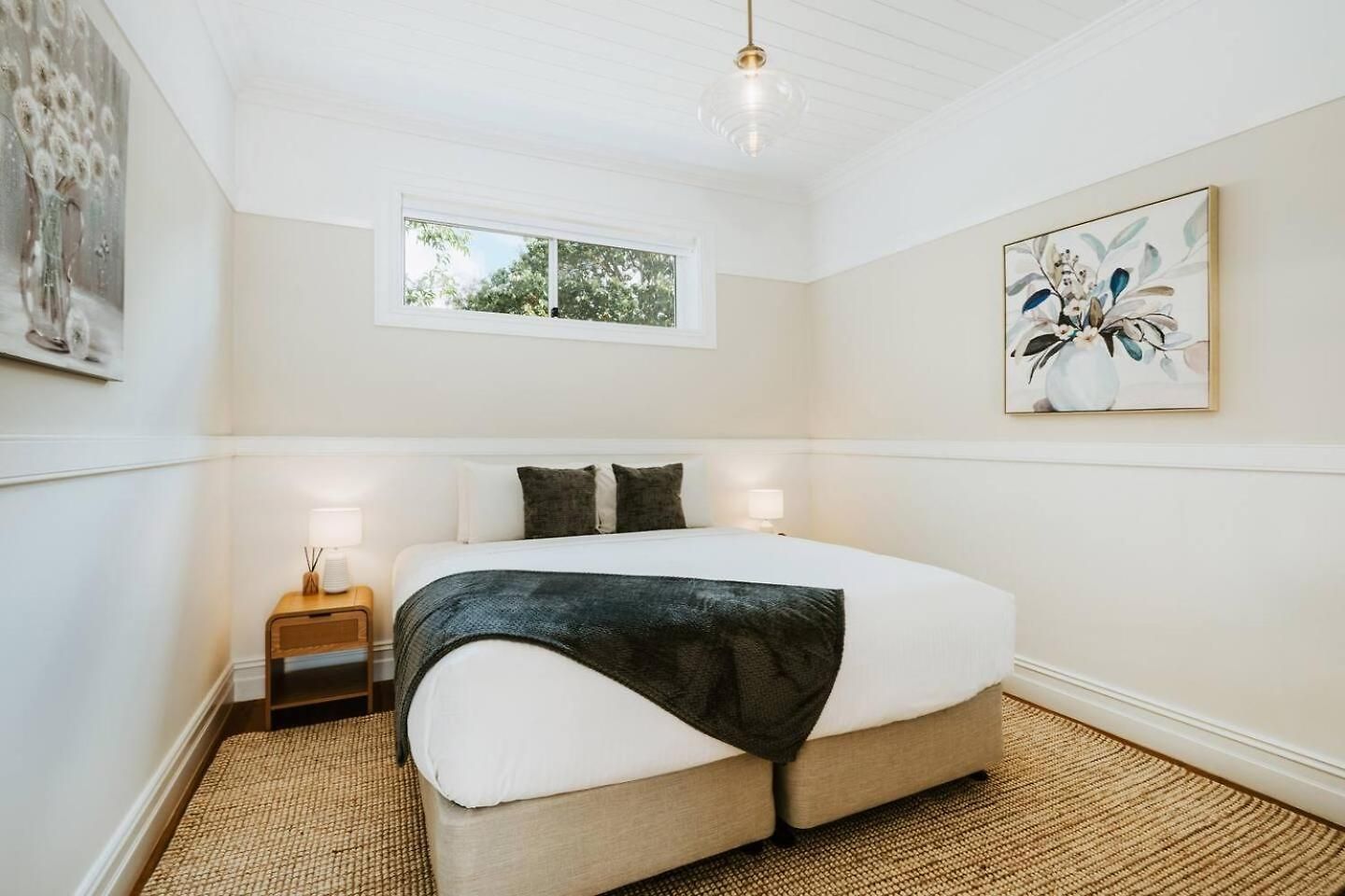 Holiday home Bathurst - Historic Modern Retreat With Alfresco Mudgee