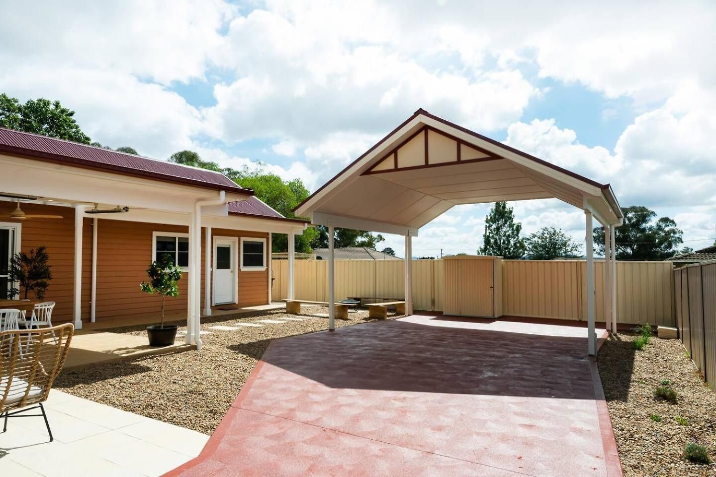 Bathurst - Historic Modern Retreat With Alfresco