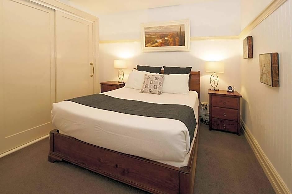Hotel Cobb & Co Court Boutique 4*