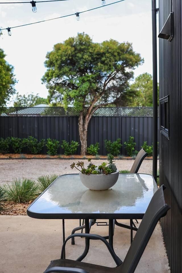 Luxe Loft - Contemporary Comfort By Mudgee's Cbd