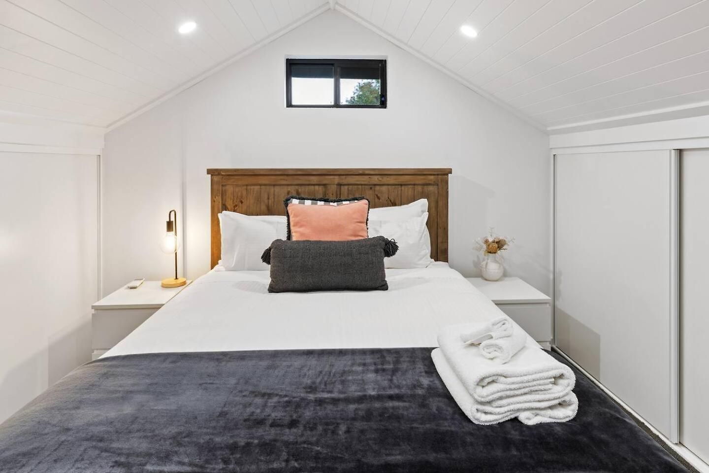 Holiday home Claret On Douro - Three For Group Getaways *