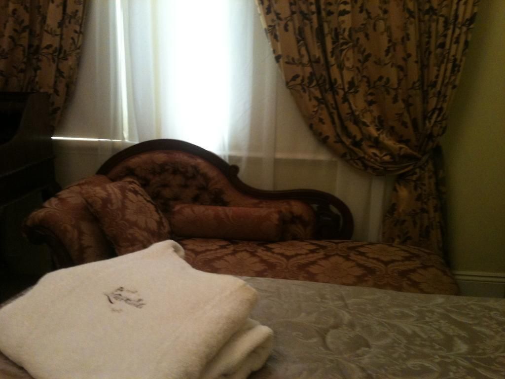 Lauralla Bed & Breakfast