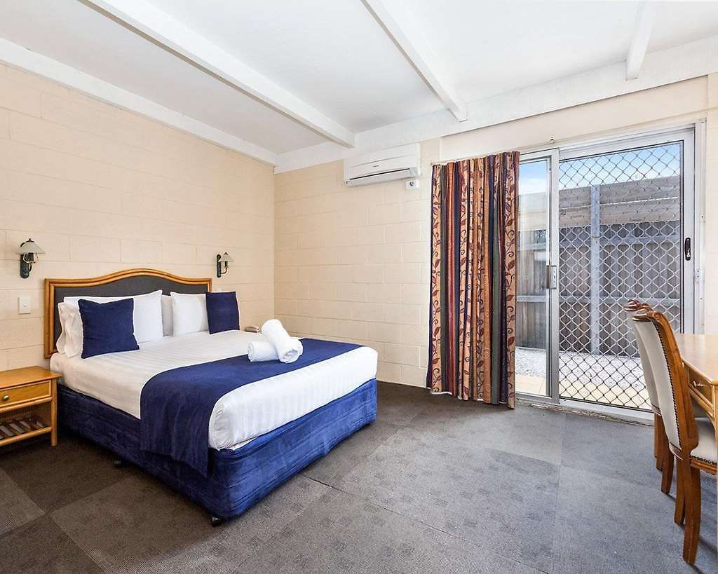 The Clairfield Motel 5*