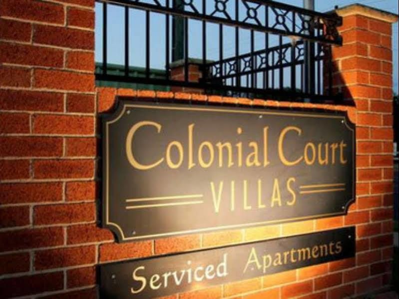 Colonial Court House *