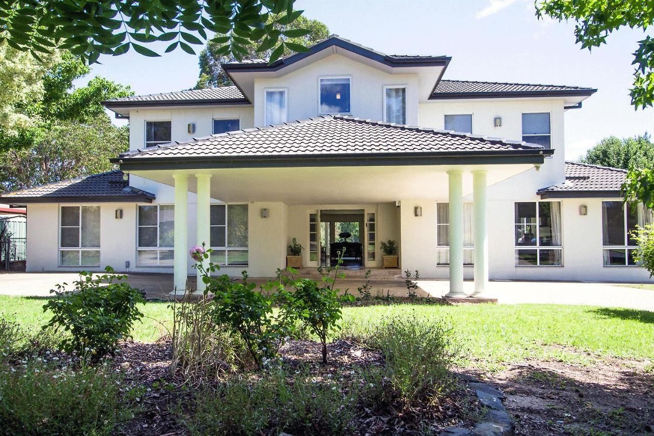 Country Grandeur At Elegant Group Getaway Mudgee