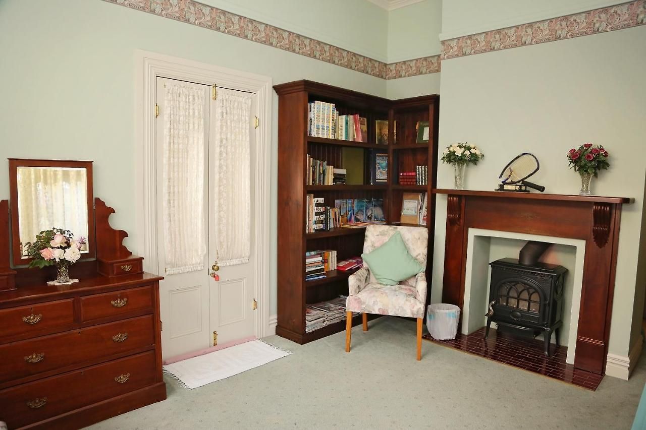Bed & Breakfast Forgandenny House