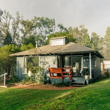Bandalong Cottages