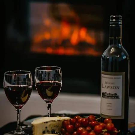 70 On Mortimer * Mudgee