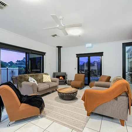 Mudgee Guesthouse 4*