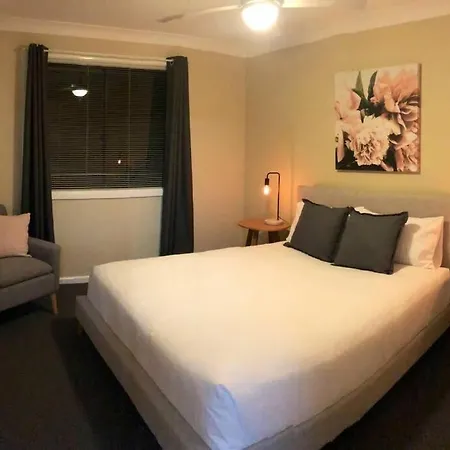 Apartment On Horatio Mudgee