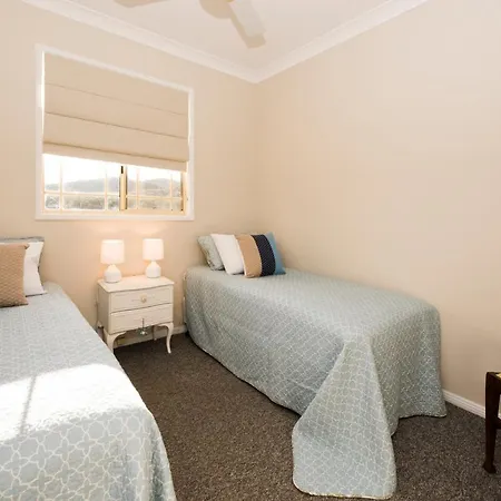 Beaudesert Holiday home