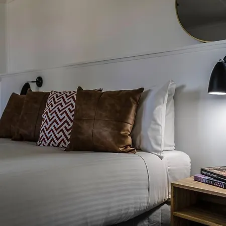 Sunny Federation Charm In At Bunbinya Holiday home