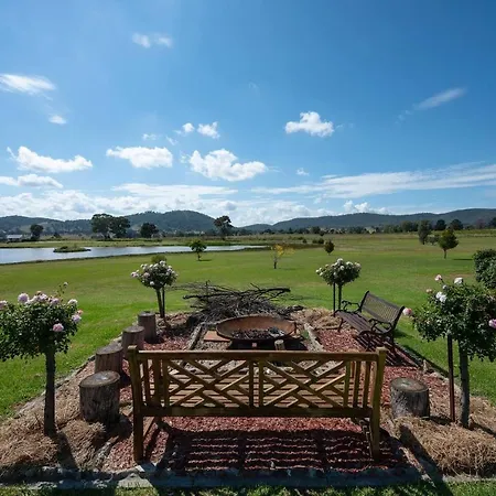 'orana Grove' Reset At A Vineyard Getaway Holiday home Mudgee