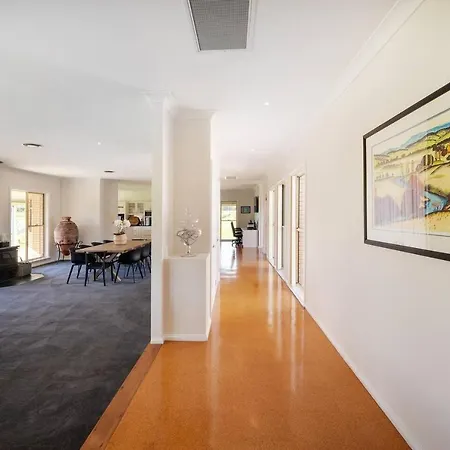 'orana Grove' Reset At A Vineyard Getaway Holiday home Mudgee
