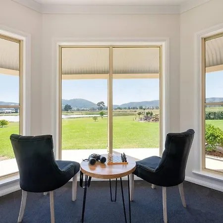Holiday home 'orana Grove' Reset At A Vineyard Getaway