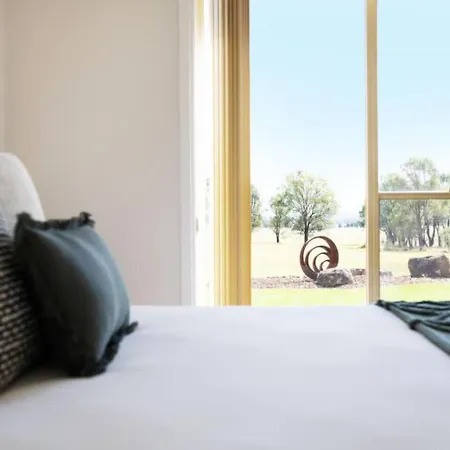 Holiday home 'orana Grove' Reset At A Vineyard Getaway