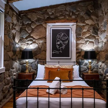 The Riverstone Luxury Eco In The Hills Holiday home Mudgee