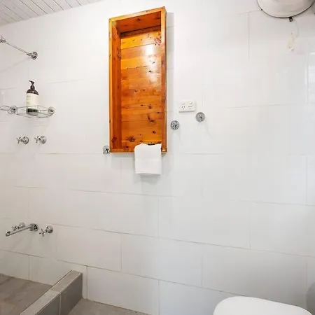 Holiday home The Riverstone Luxury Eco In The Hills